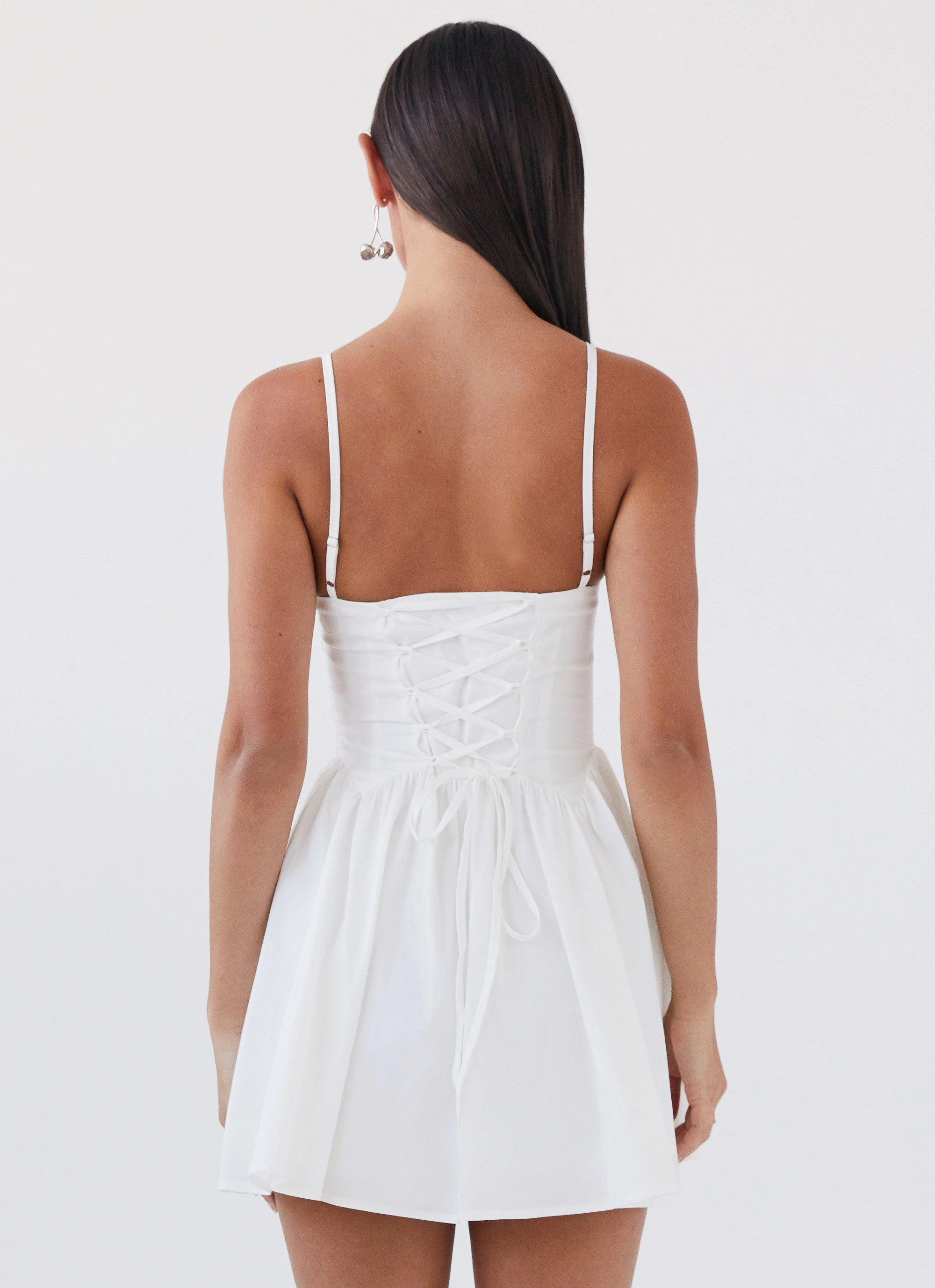 Trendy Silhouette Tesoro Mio Mini Dress - White