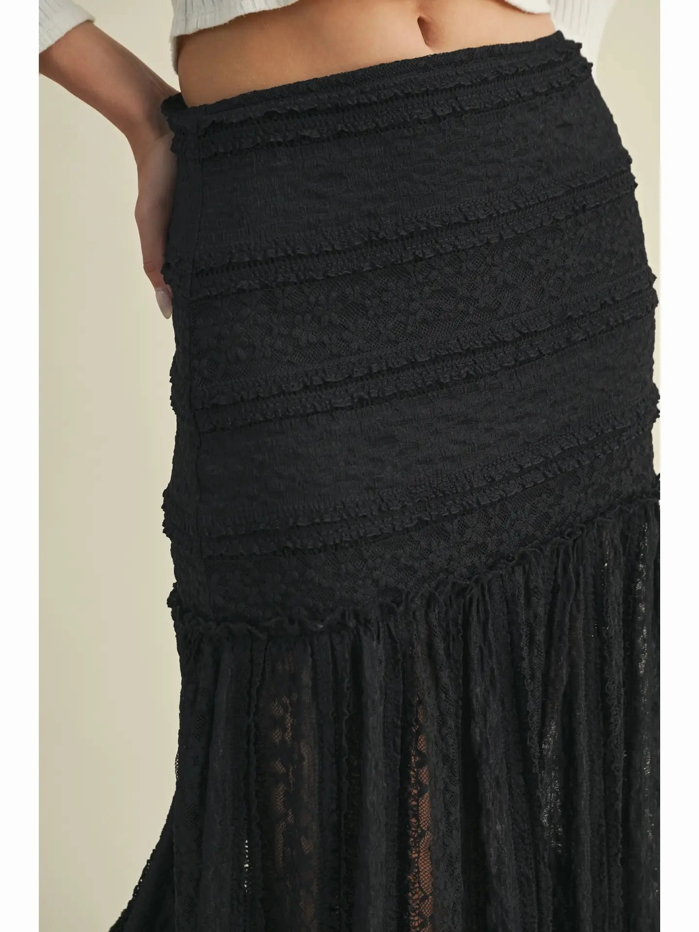 Texture Blend Summer Fashion Tiered Lace Maxi Skirt - Black