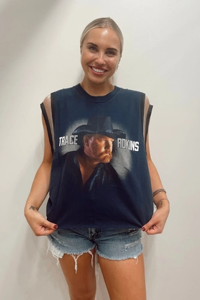 CroppedLength Trace Adkins Double-Sided Chain Tank