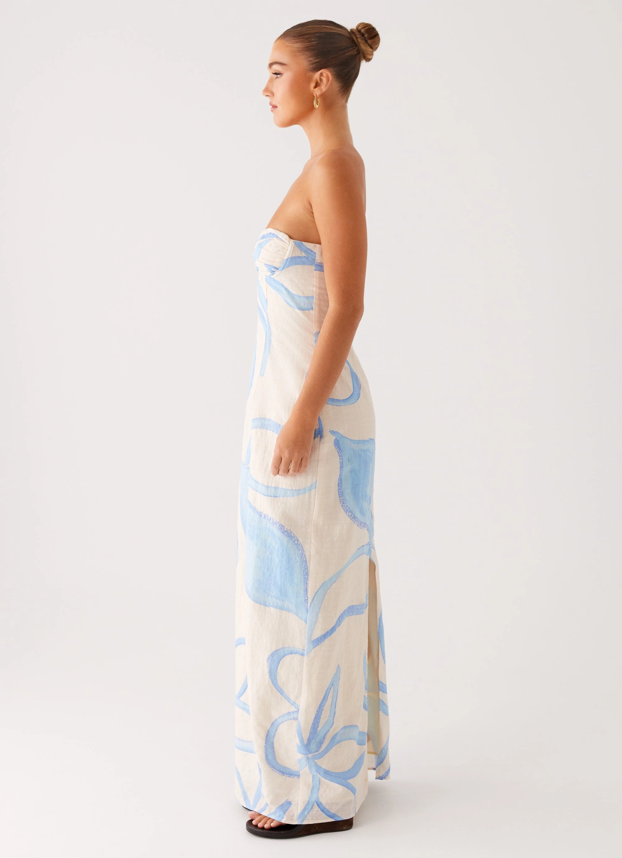 Raiden Maxi Dress - Bloom Wave Print Decorative-Design
