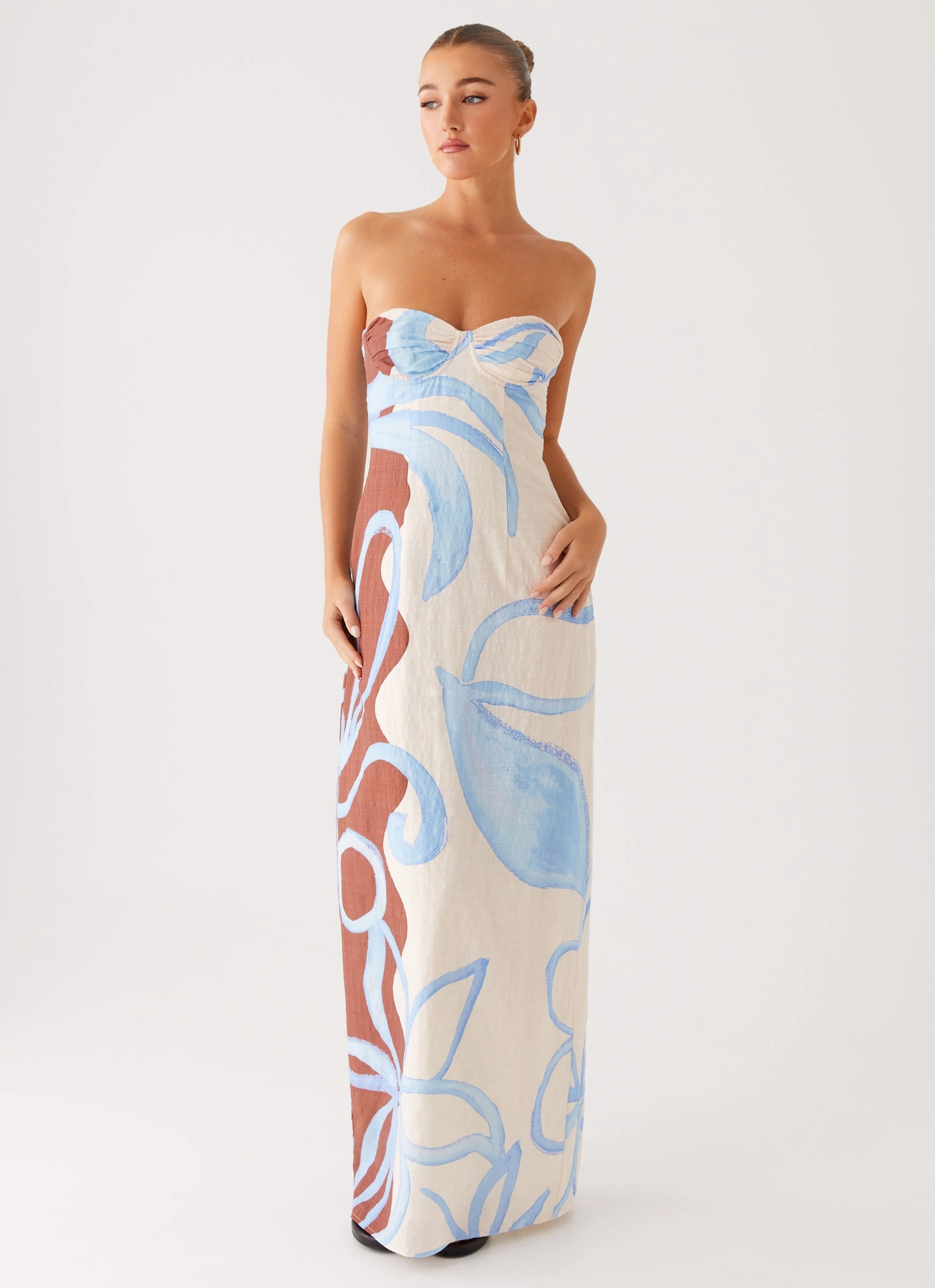 Practical work-to-play piece Edge Shape Raiden Maxi Dress - Bloom Wave Print