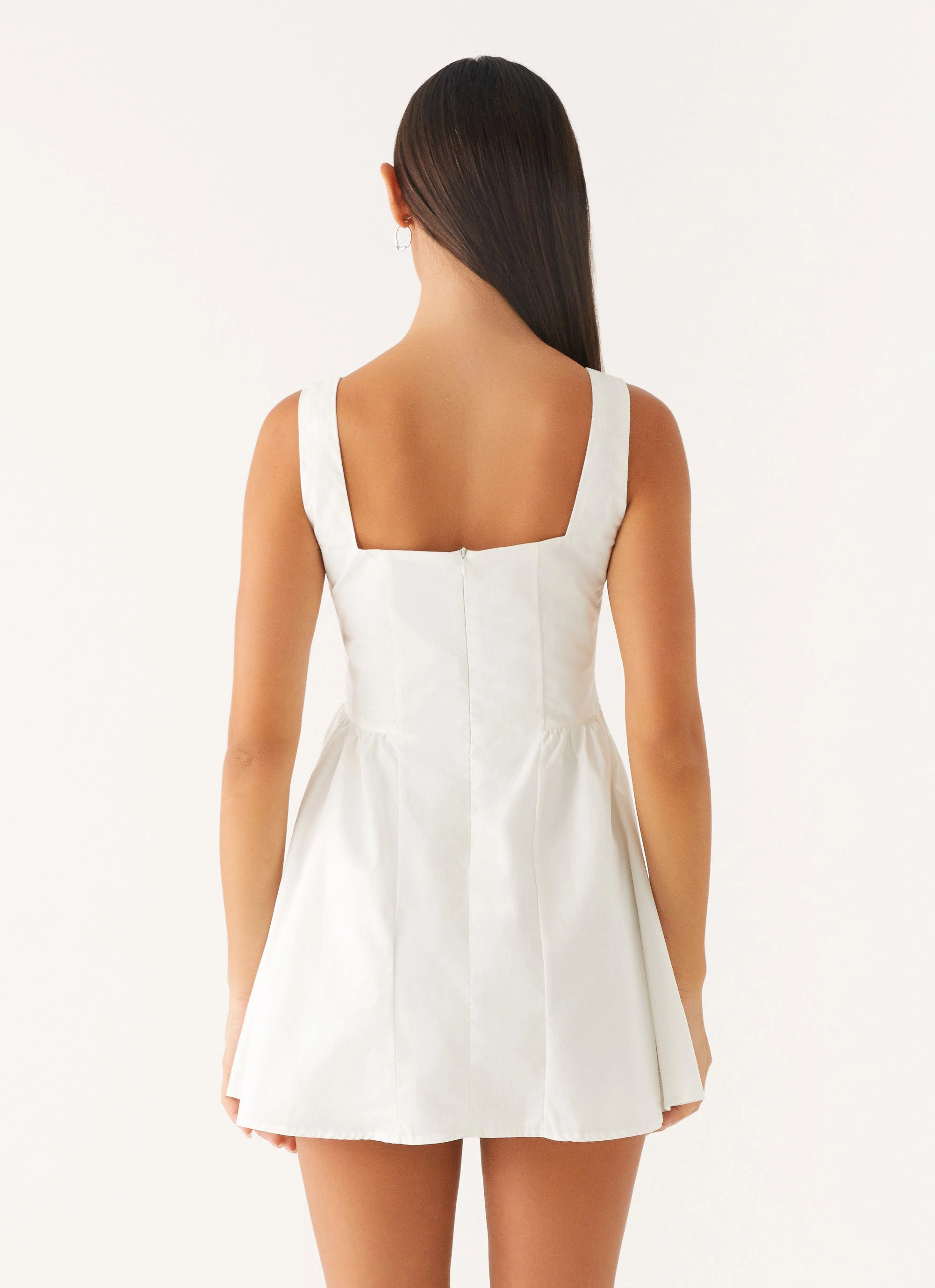 Unconditional Mini Dress - White Calm Outfit Calm Finish