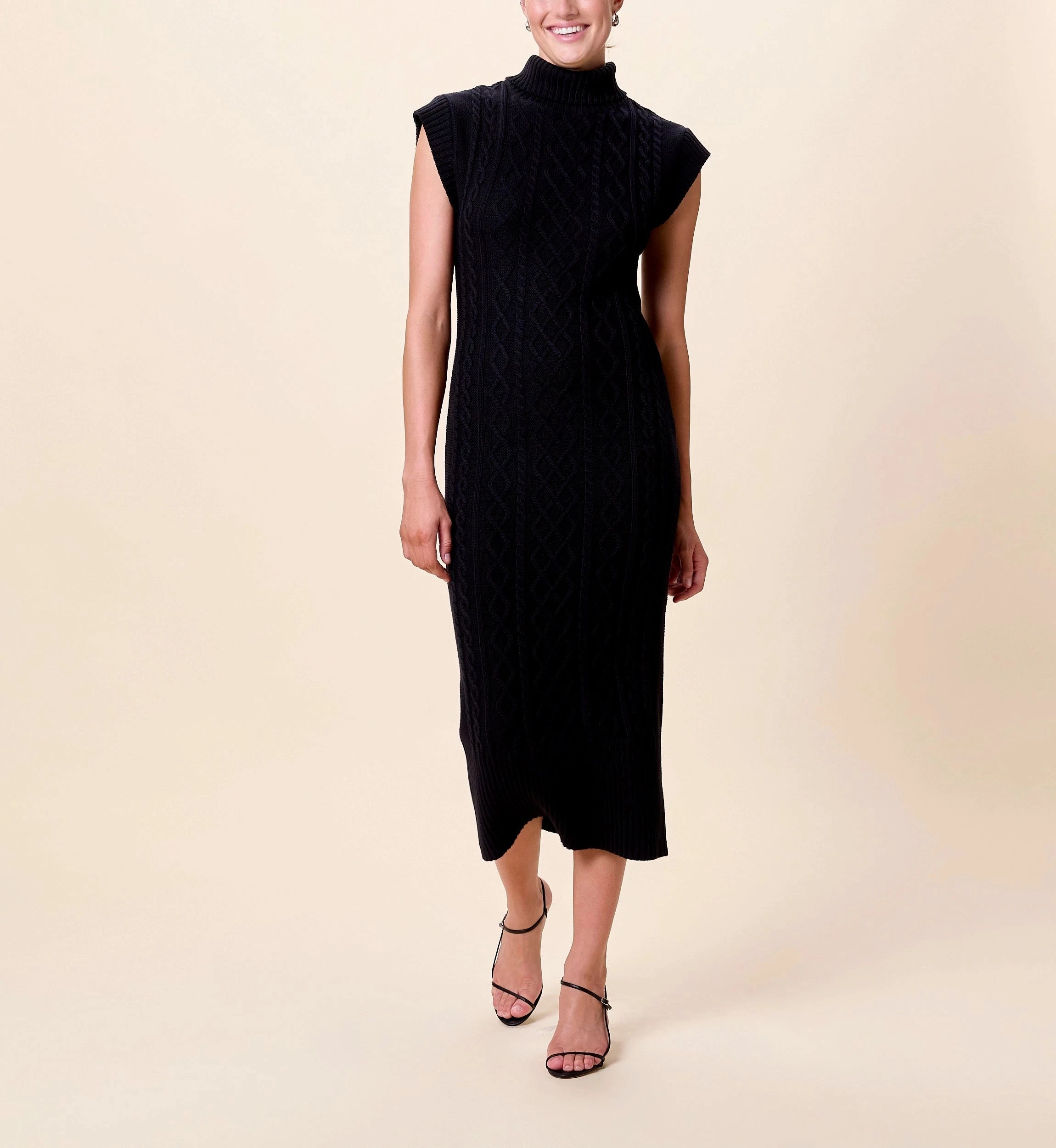 MultiPanelConstruction Shana Midi Dress | Black