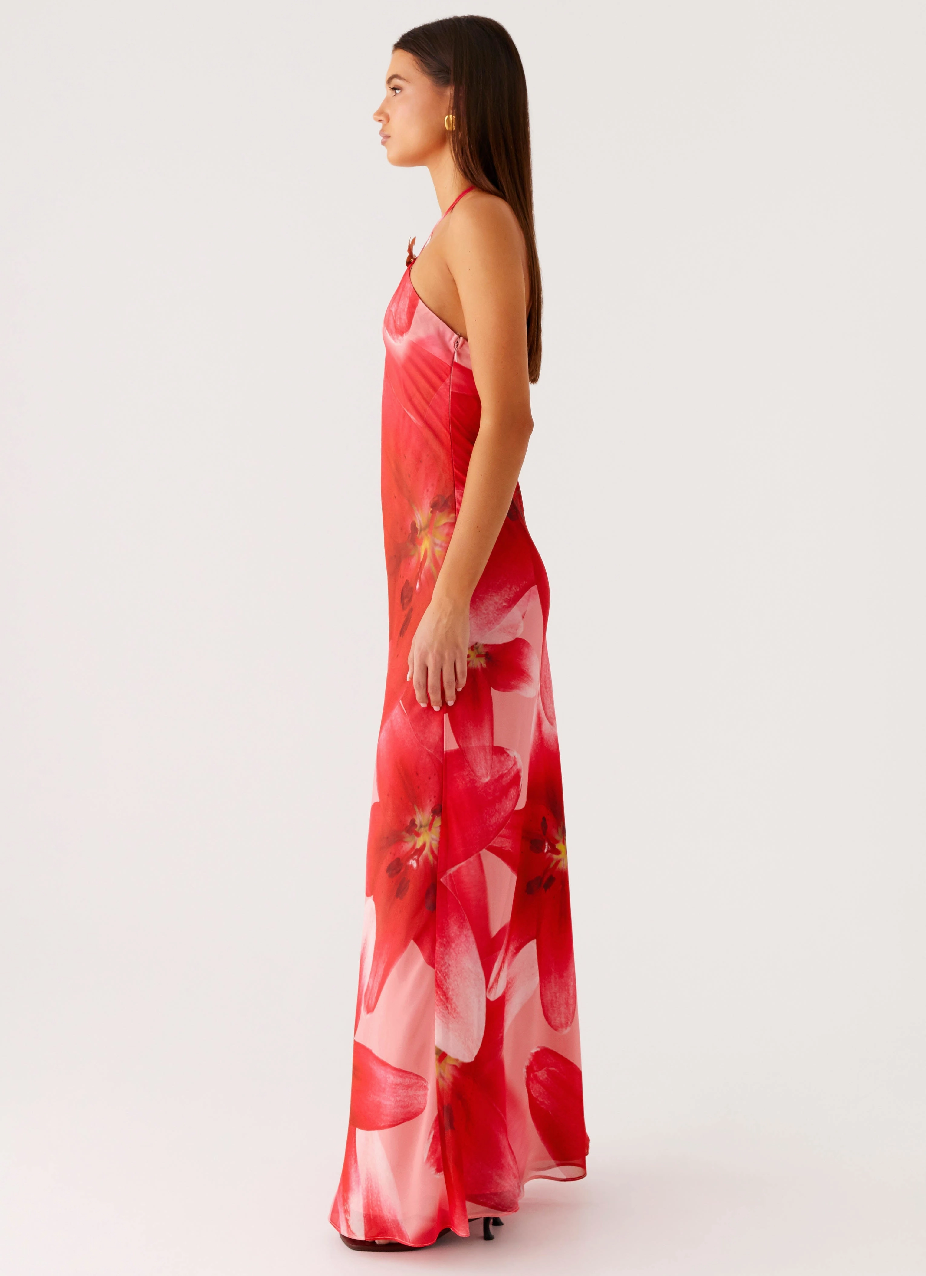 Fitted Neat Fluid movement Vatiana Chiffon Maxi Dress - Peach Watermelon Flower