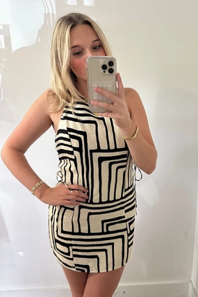 Relaxed and Elegant Comfort Fit Veronica Shift Mini Dress