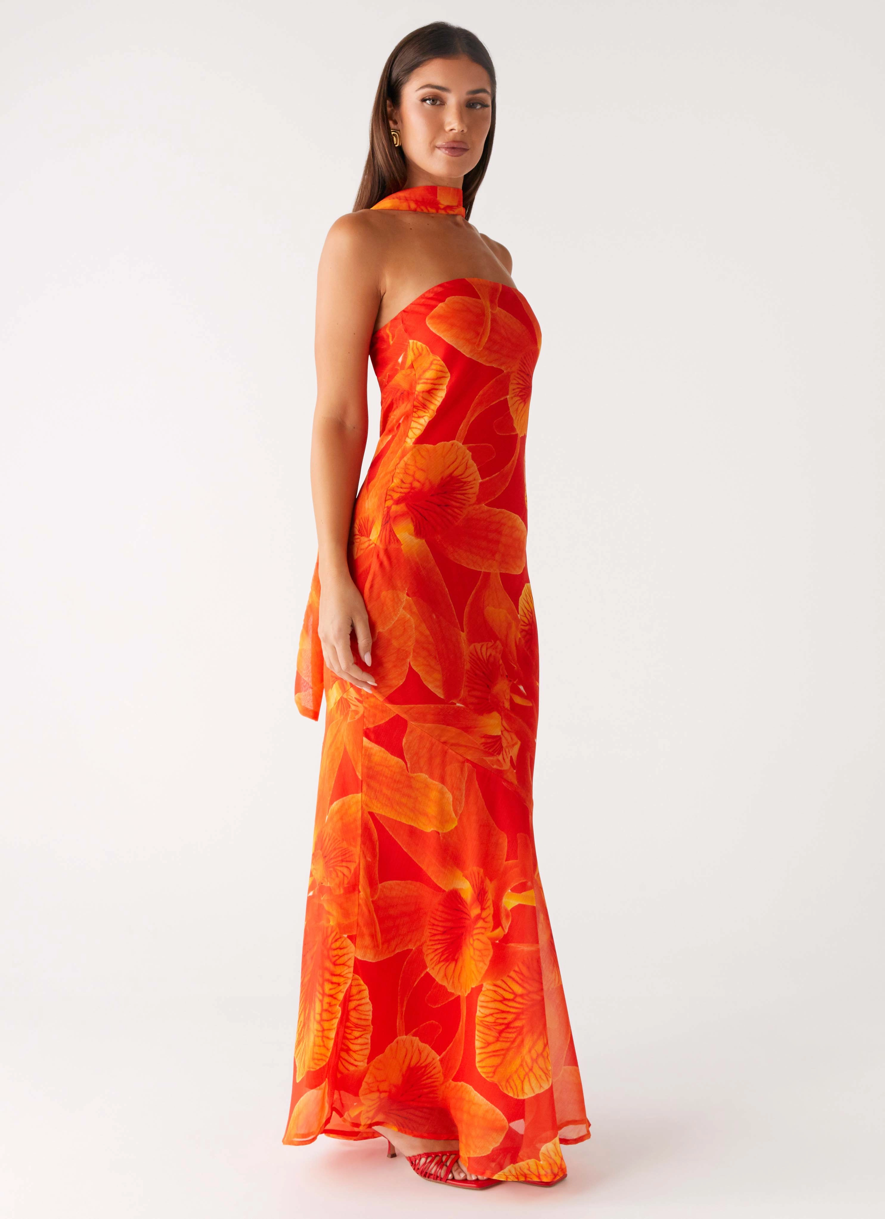 All-season Fashion Forward Under The Pagoda Maxi Dress - Orange Floral