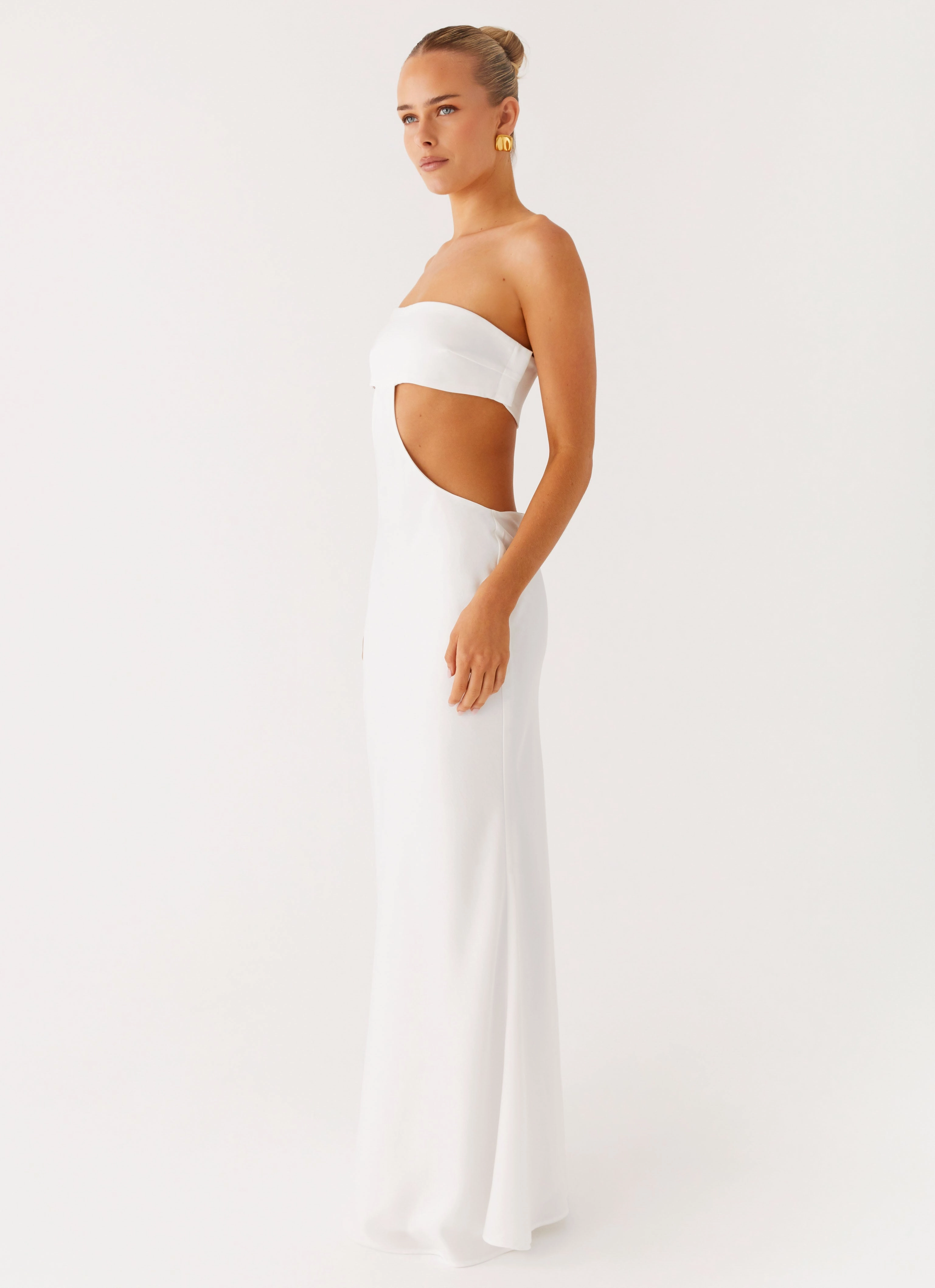 Daily Essential Kiss Me Cut Out Maxi - Ivory