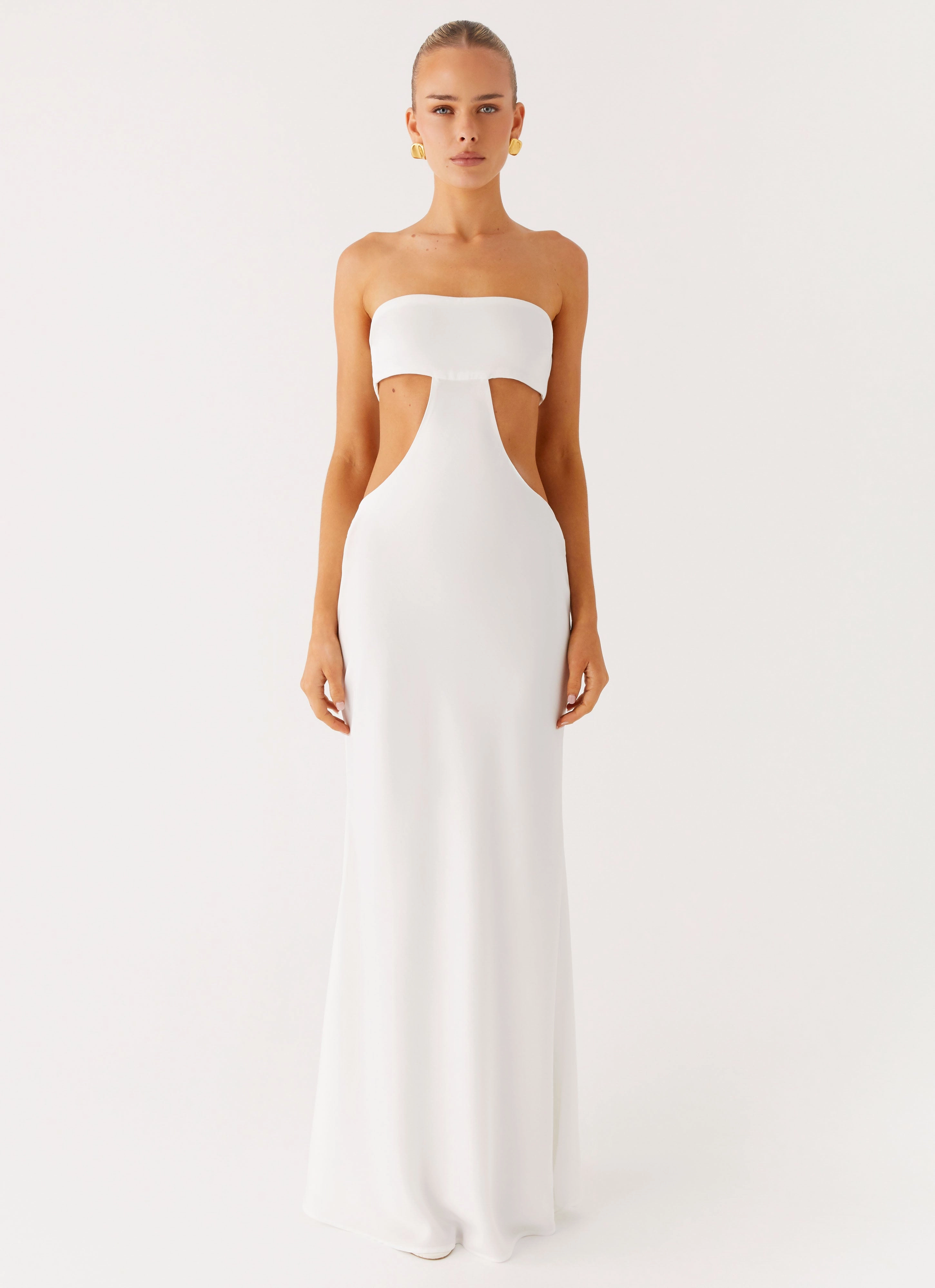 Classic Flow Pose Sweet Kiss Me Cut Out Maxi - Ivory