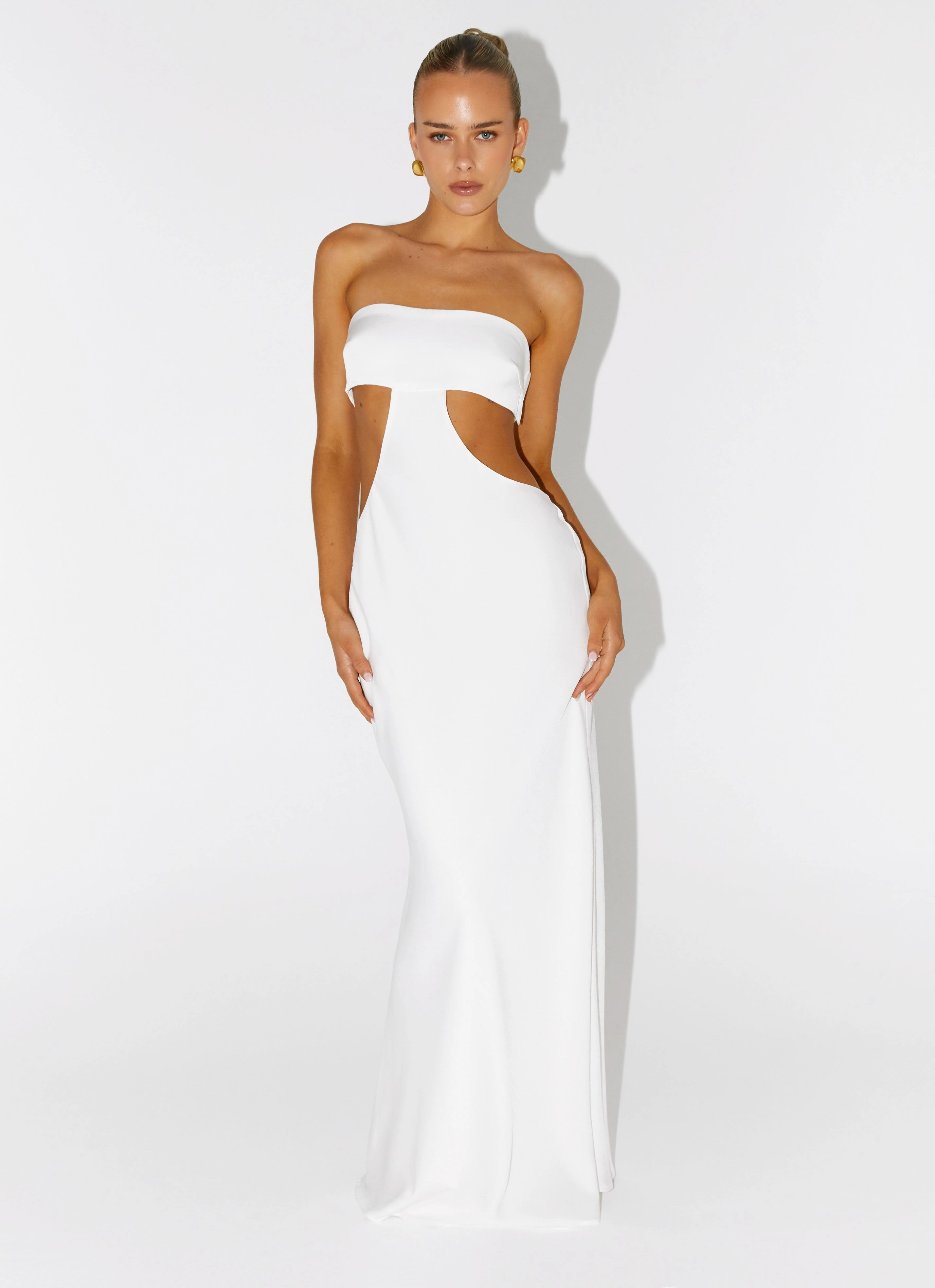 Lightweight Kiss Me Cut Out Maxi - Ivory