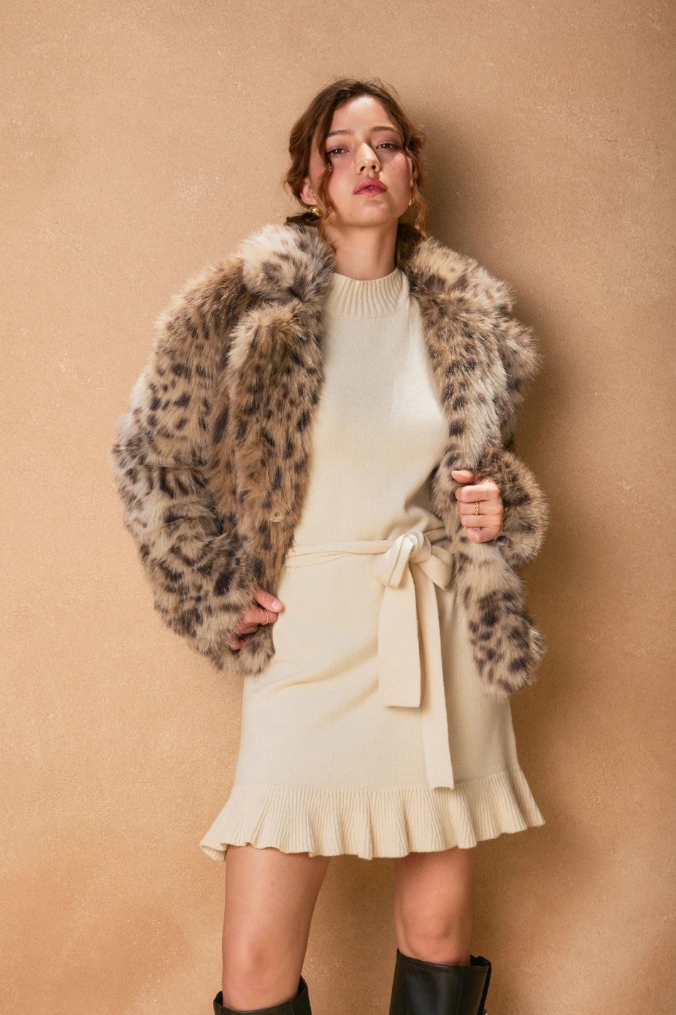 Wander Faux Fur Jacket Sporty Hoodie Breathable mesh panel