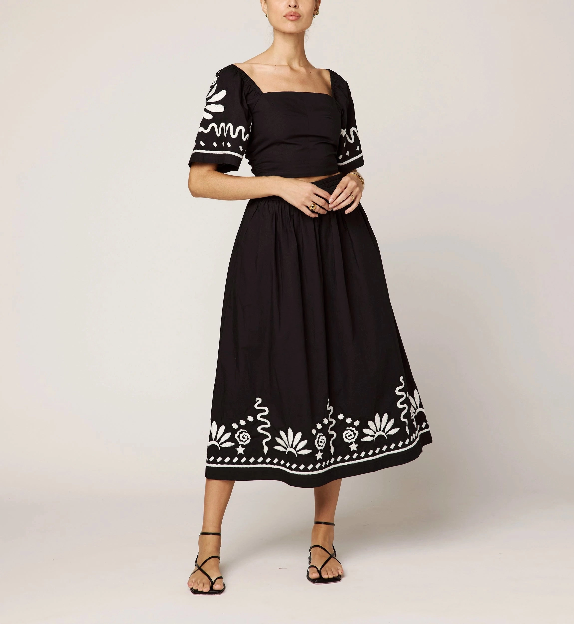 Fashion Week Ready Ashleen Midi Skirt | Black/Ivory