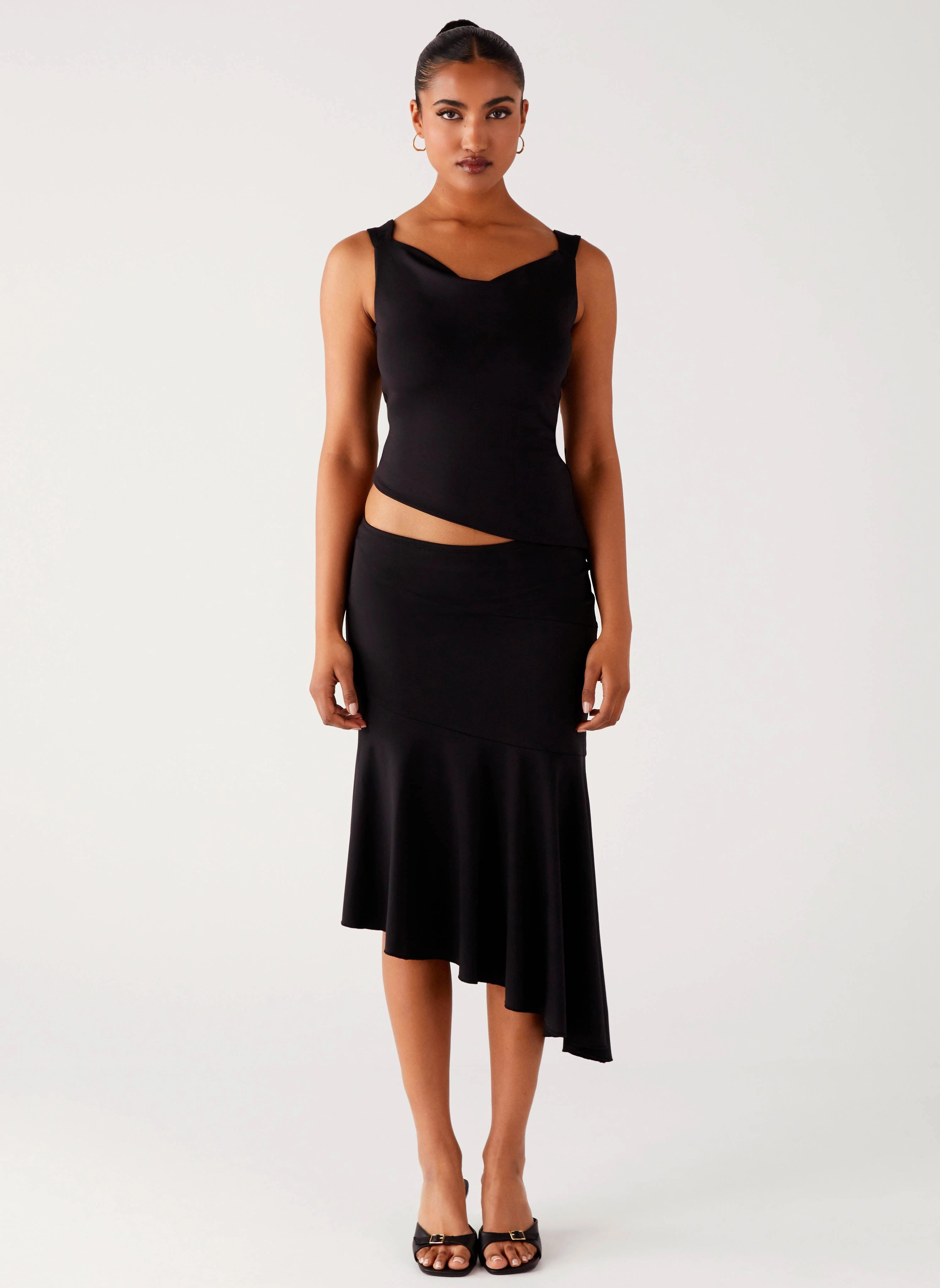 Modern Touch Versatile Touch Wonderlust Midi Skirt - Black