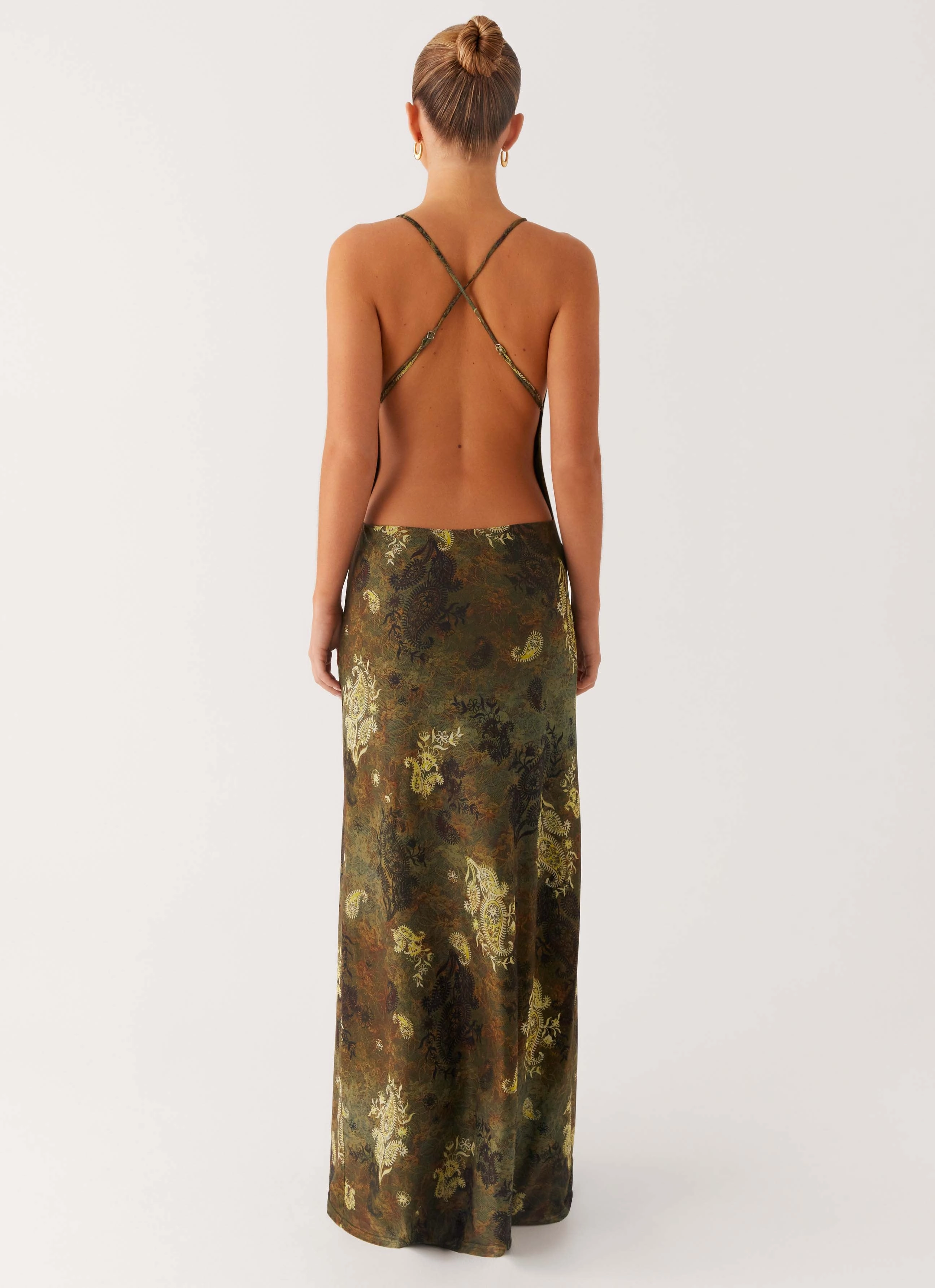 Daily Option Cool Motion Star Fields Maxi Dress - Cyber Floral