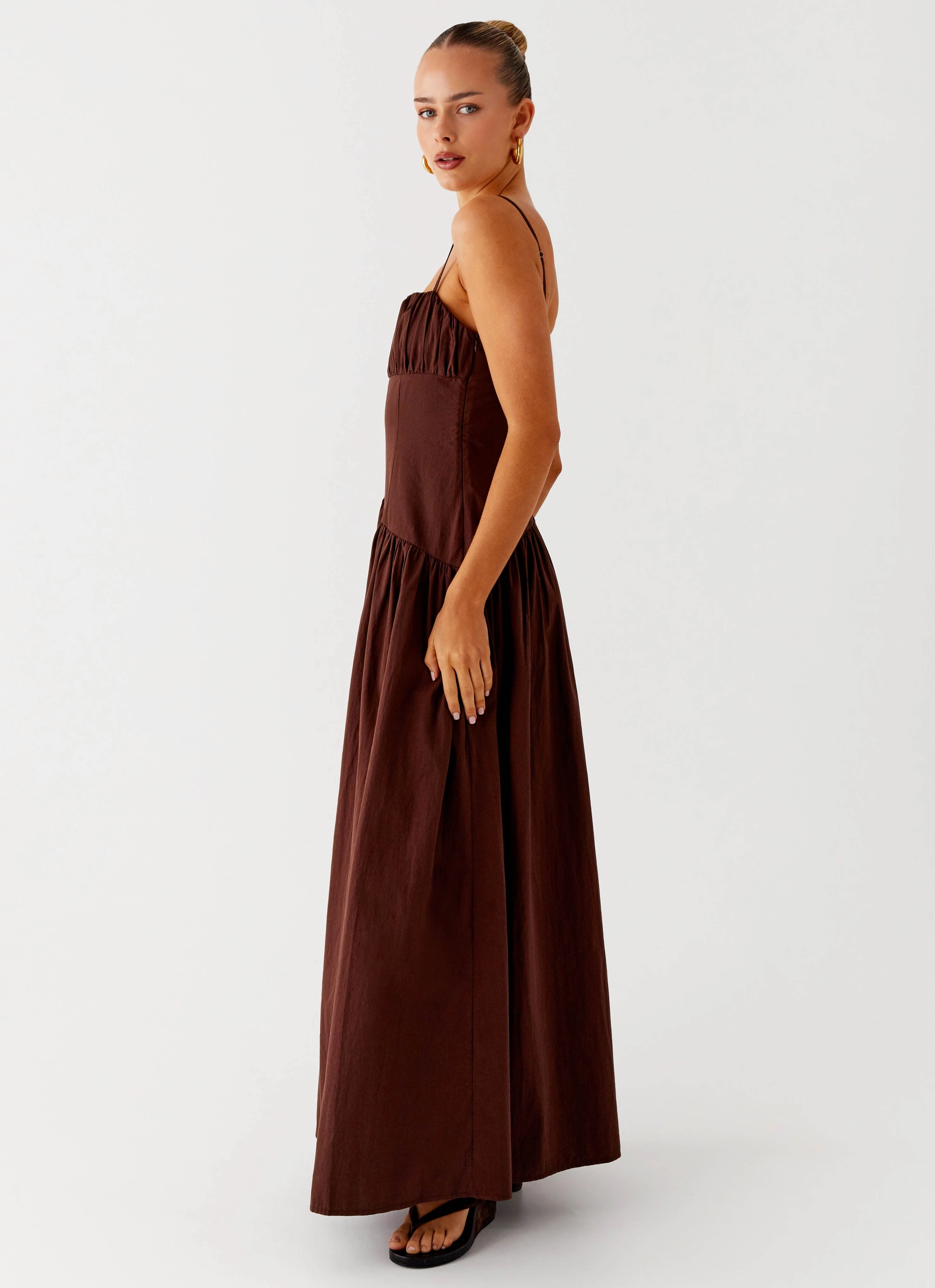 Yuna Drop Waist Maxi Dress - Chocolate Classic Movement