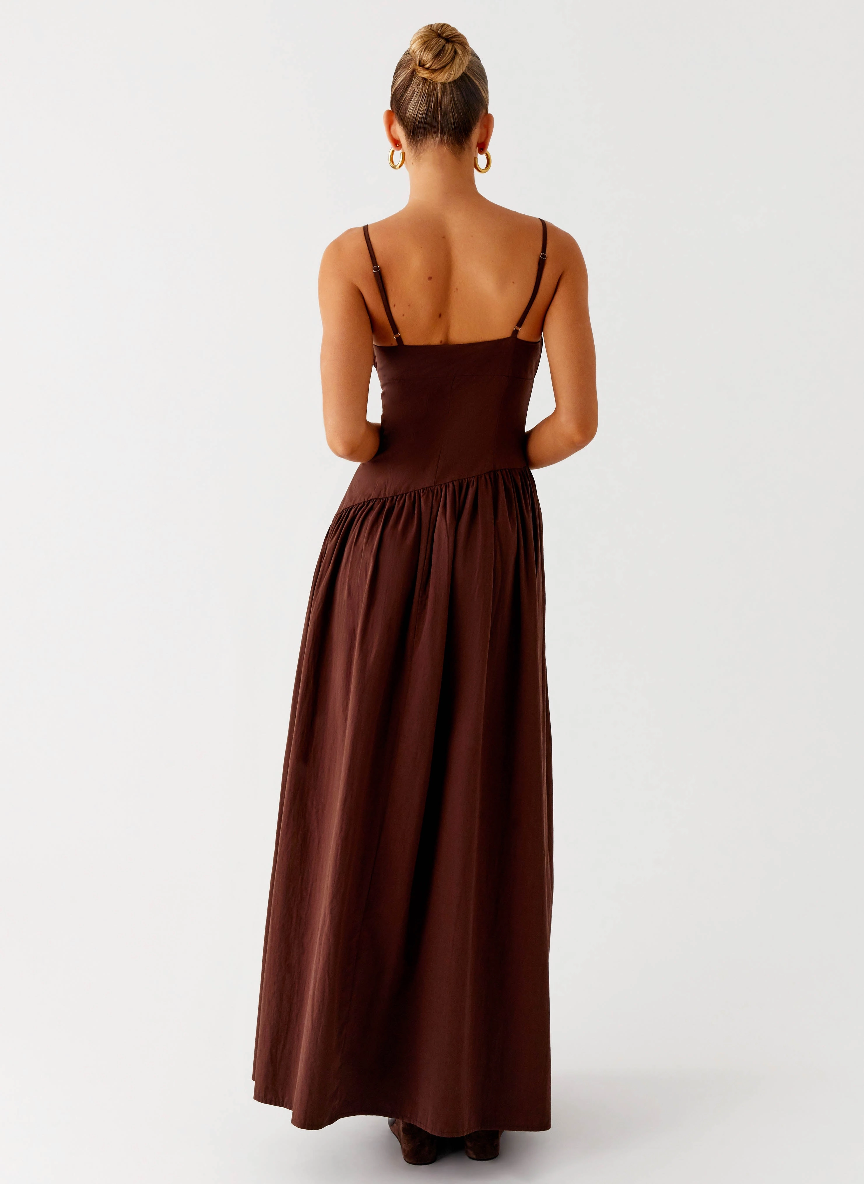 Yuna Drop Waist Maxi Dress - Chocolate french chic Anti-bacterial