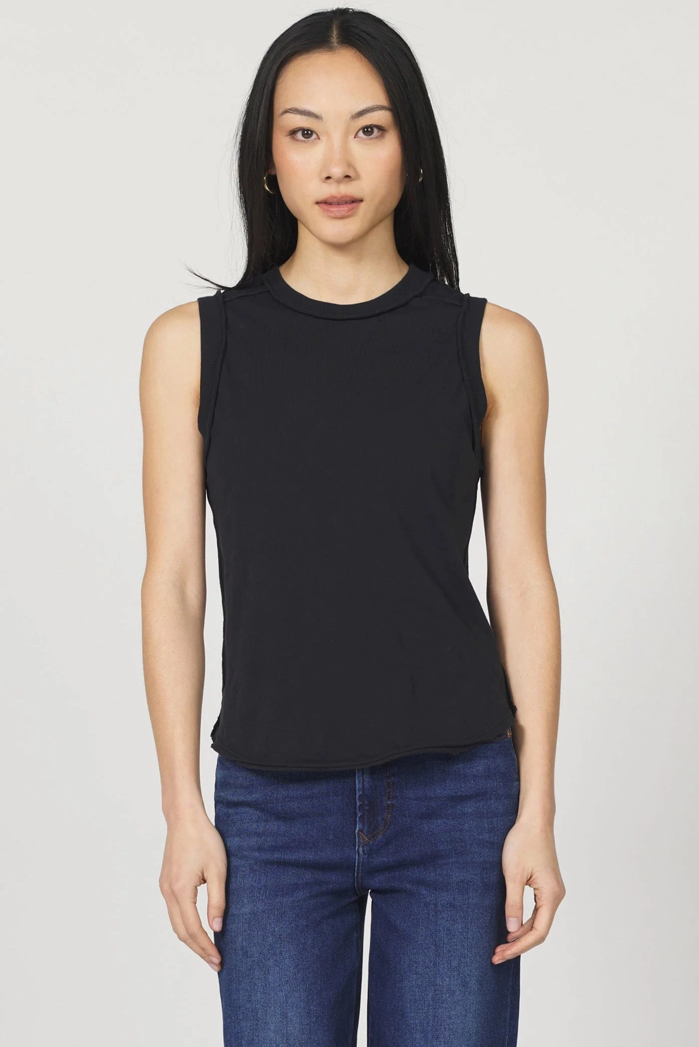 All Day Comfort Sporty Blouse Zo Tank Top - Black